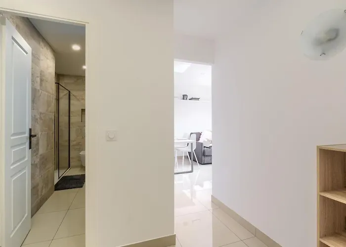 Free Parking & 400m To The Sea - 5 Min From Cannes 公寓 *