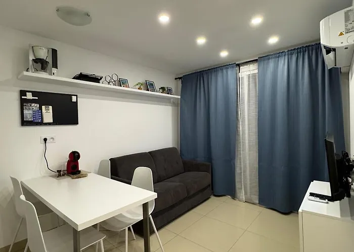 Free Parking & 400m To The Sea - 5 Min From Cannes 公寓