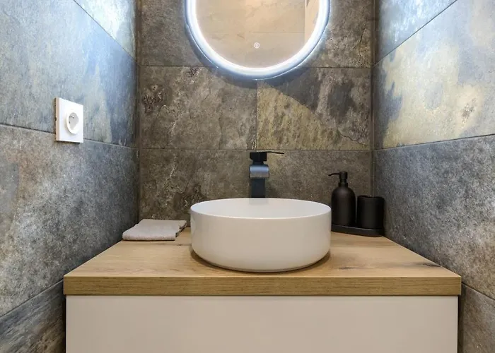 Free Parking & 400m To The Sea - 5 Min From Cannes 公寓 *